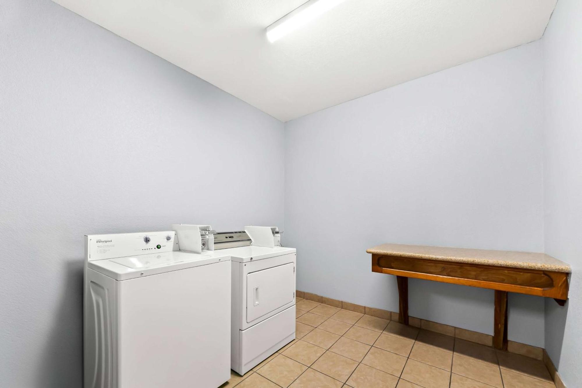 Americinn By Wyndham New Braunfels Esterno foto