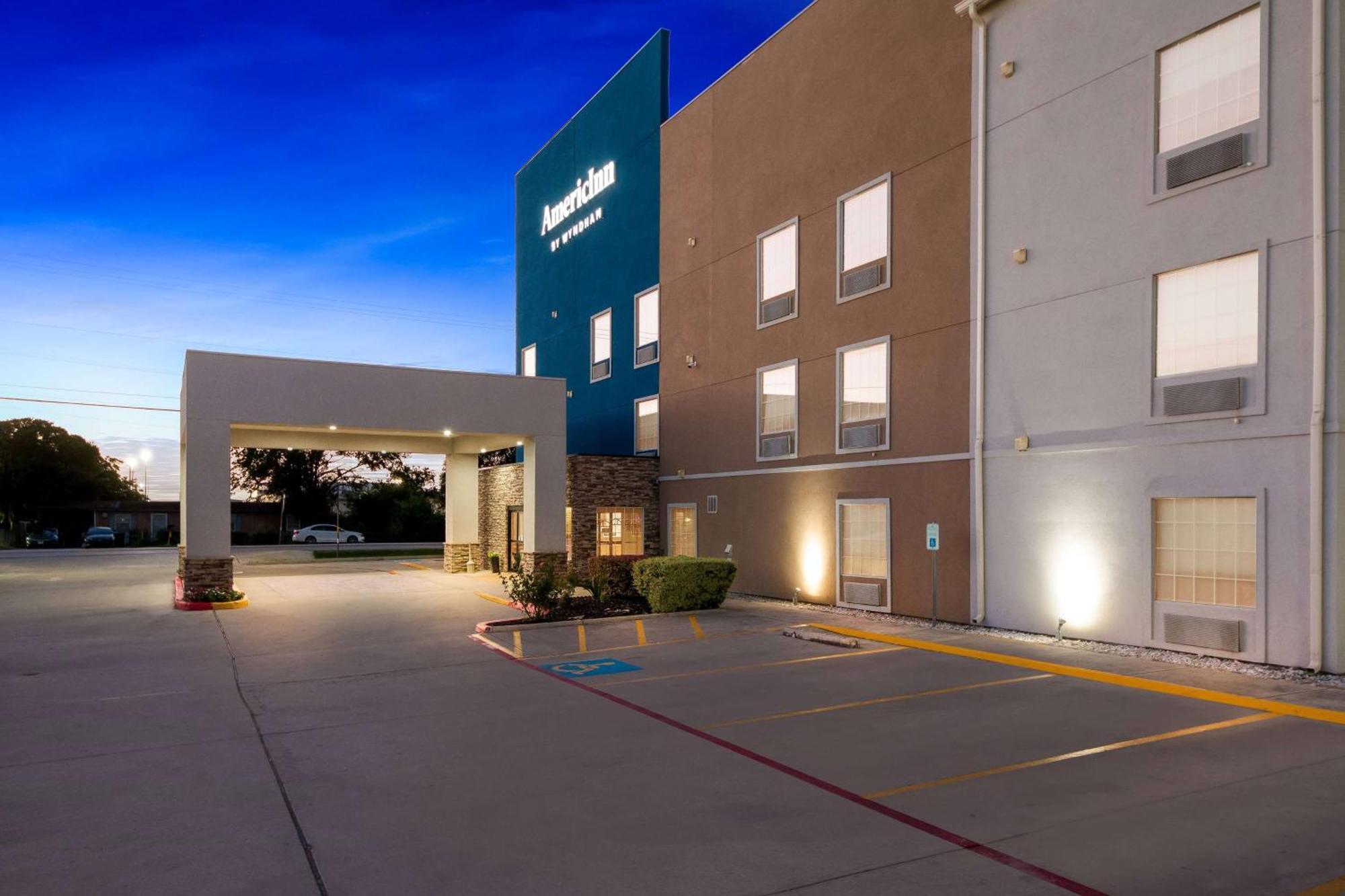 Americinn By Wyndham New Braunfels Esterno foto