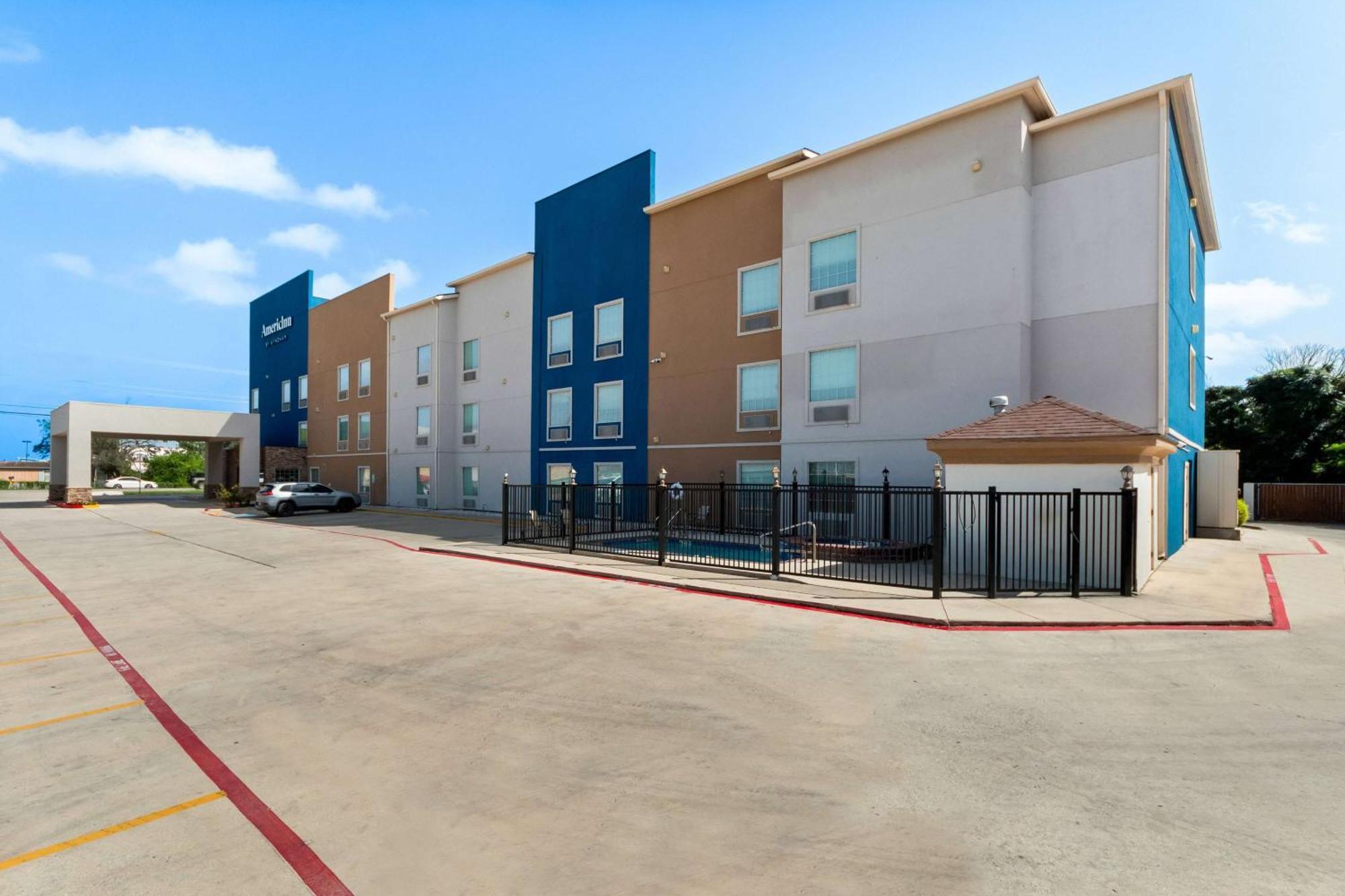 Americinn By Wyndham New Braunfels Esterno foto
